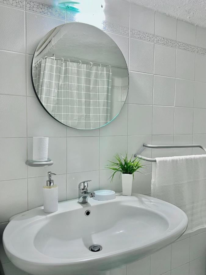 Athena Getaway Apartment Nea Michaniona Exterior foto